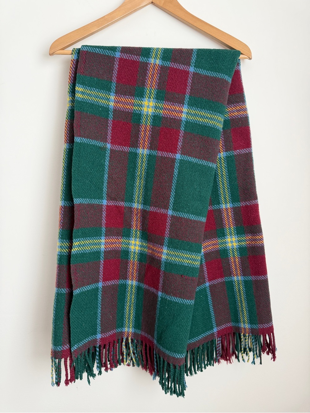 Vintage Highland Home Industries Wool Throw Blanket Tartan Plaid 52"